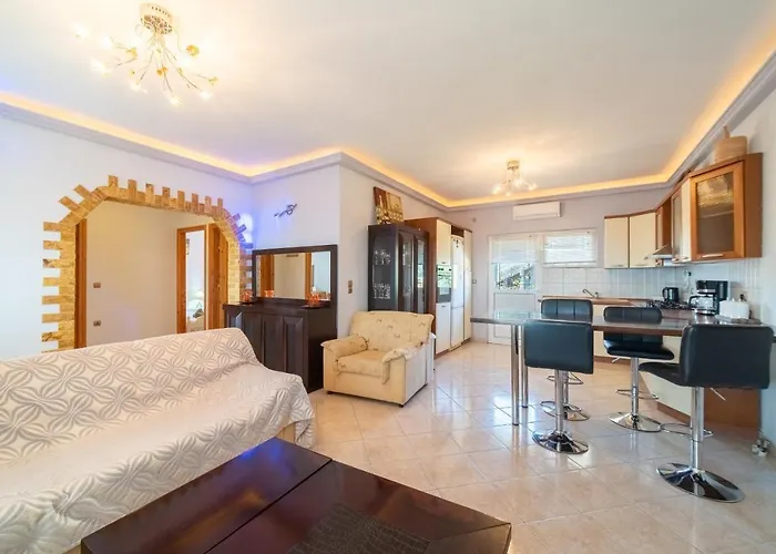Panorama House Petritis